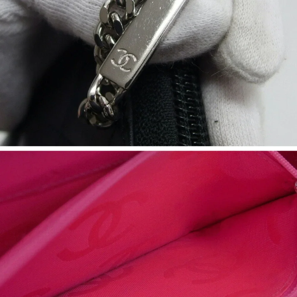 CHANEL Authentic Black Wallet